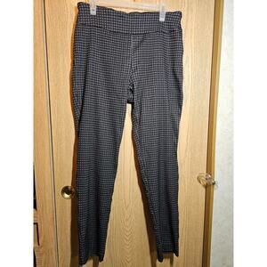 New directions 16 dress trousers. Pull on. 29 1/2" inseam.